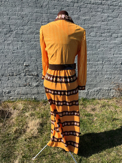 Vintage 1970s Jerrie Lurie Orange & Brown Floral Gingham Synthetic Knit Dagger Collar Gown