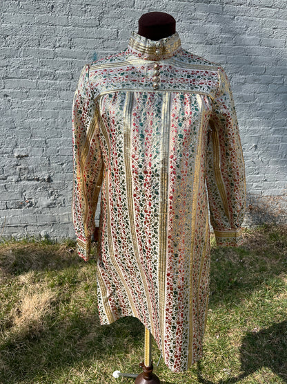 Vintage 1960s Misty Lane ILWGU Metallic Gold with Red & Green Holly Floral Mod Mini Shift Dress