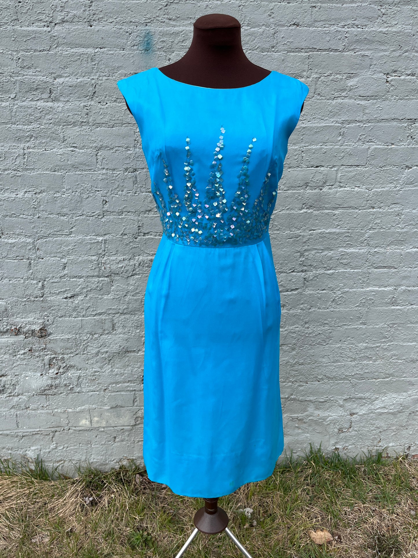 Vintage 1950s/1960s Teal Blue Sleeveless Crepe Chiffon Sequin Wiggle Dress