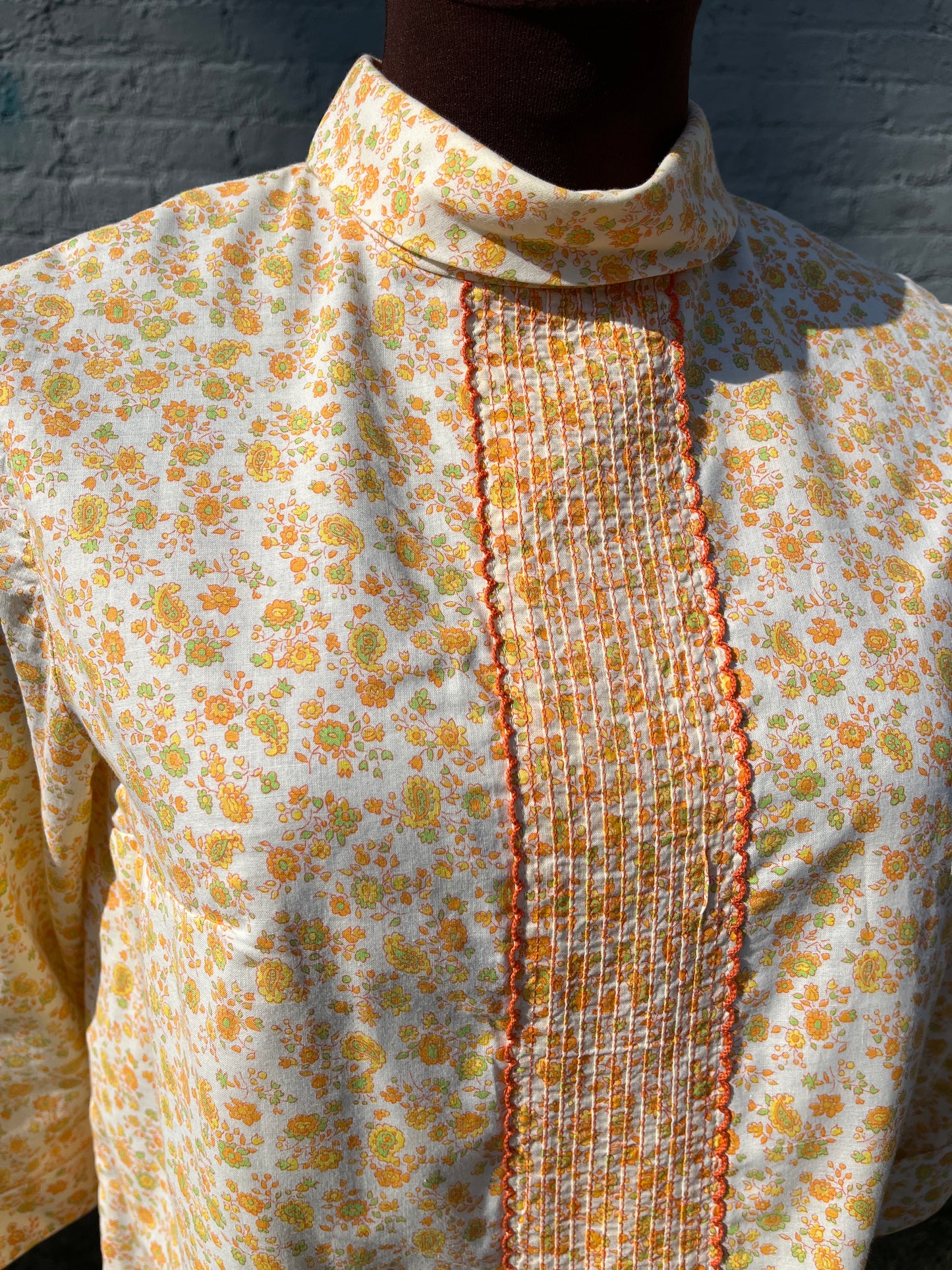 Vintage 1960s Orange Ditsy Floral Cotton Collared Mod Shift Dress